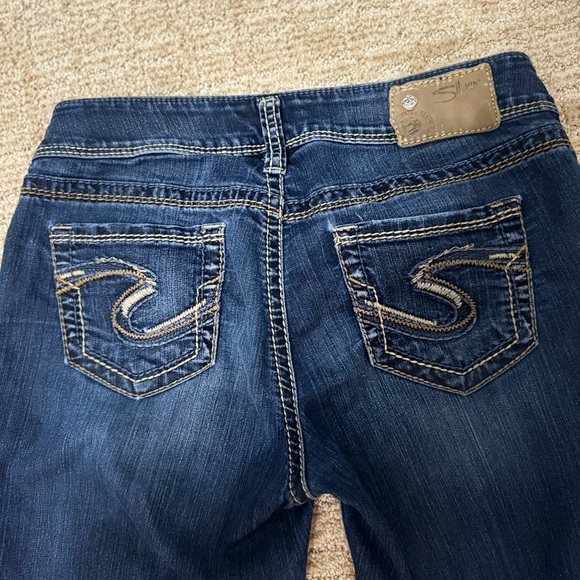 Silver Suki Skinny Jeans. Like new - Picture 2 of 3
